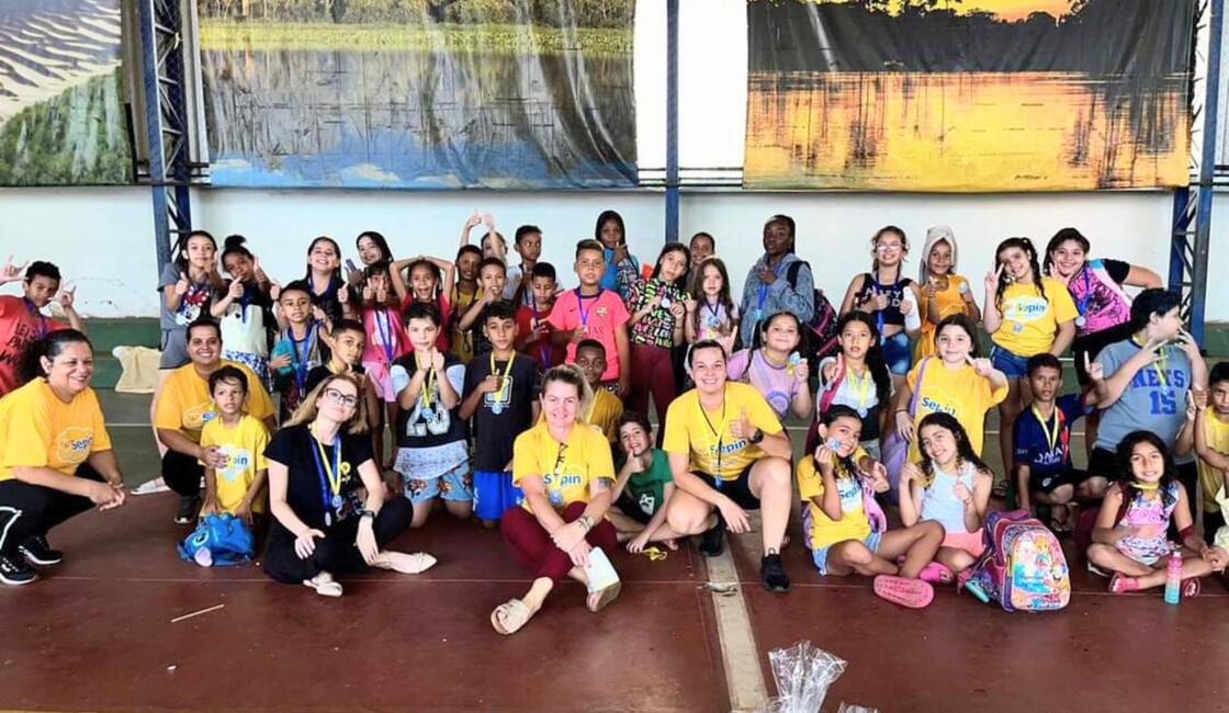 Crianças do SEPIN premiadas com medalhas no ginásio